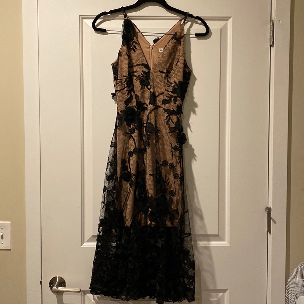 New dress with tags, black and nude with floral detailing, XXS